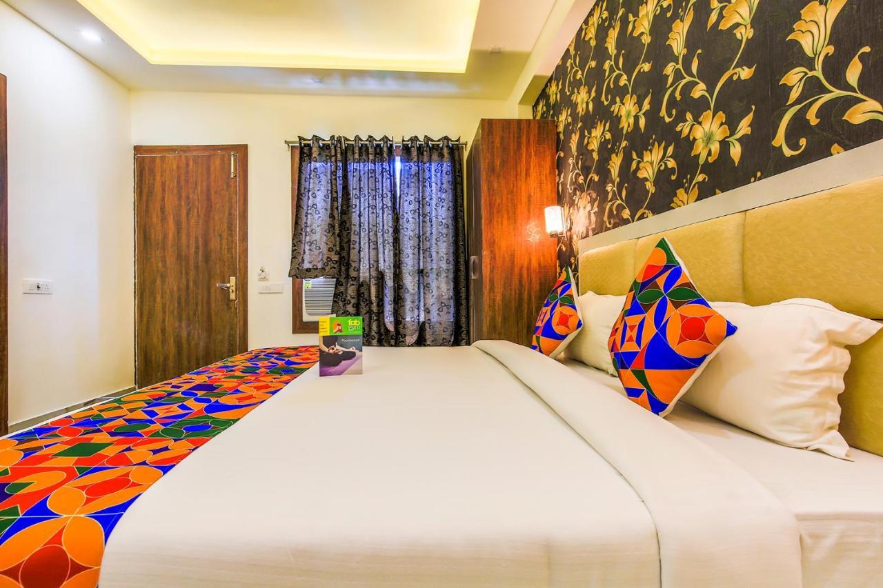 Fabhotel Star Of Taj Restobar Fatehabad Road Агра Екстер'єр фото