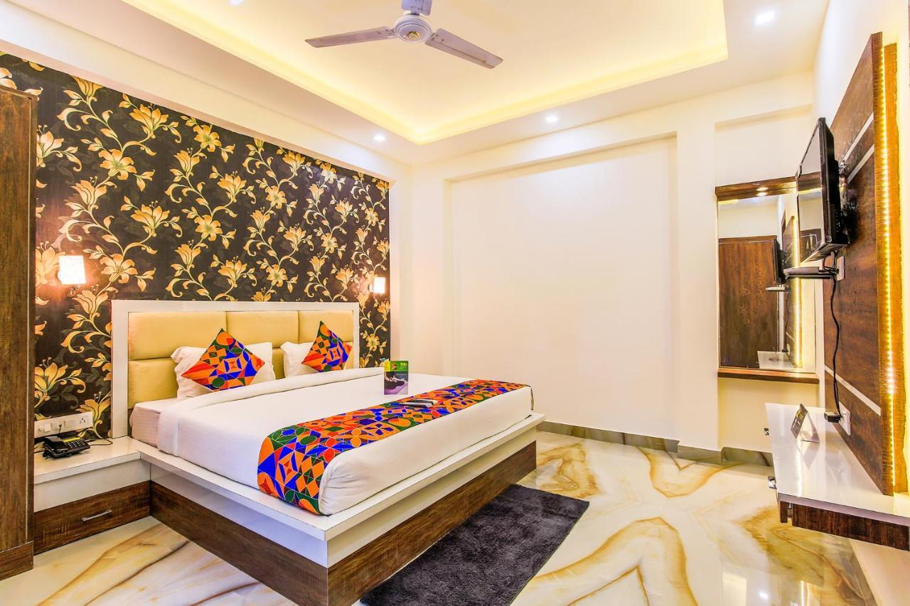 Fabhotel Star Of Taj Restobar Fatehabad Road Агра Екстер'єр фото