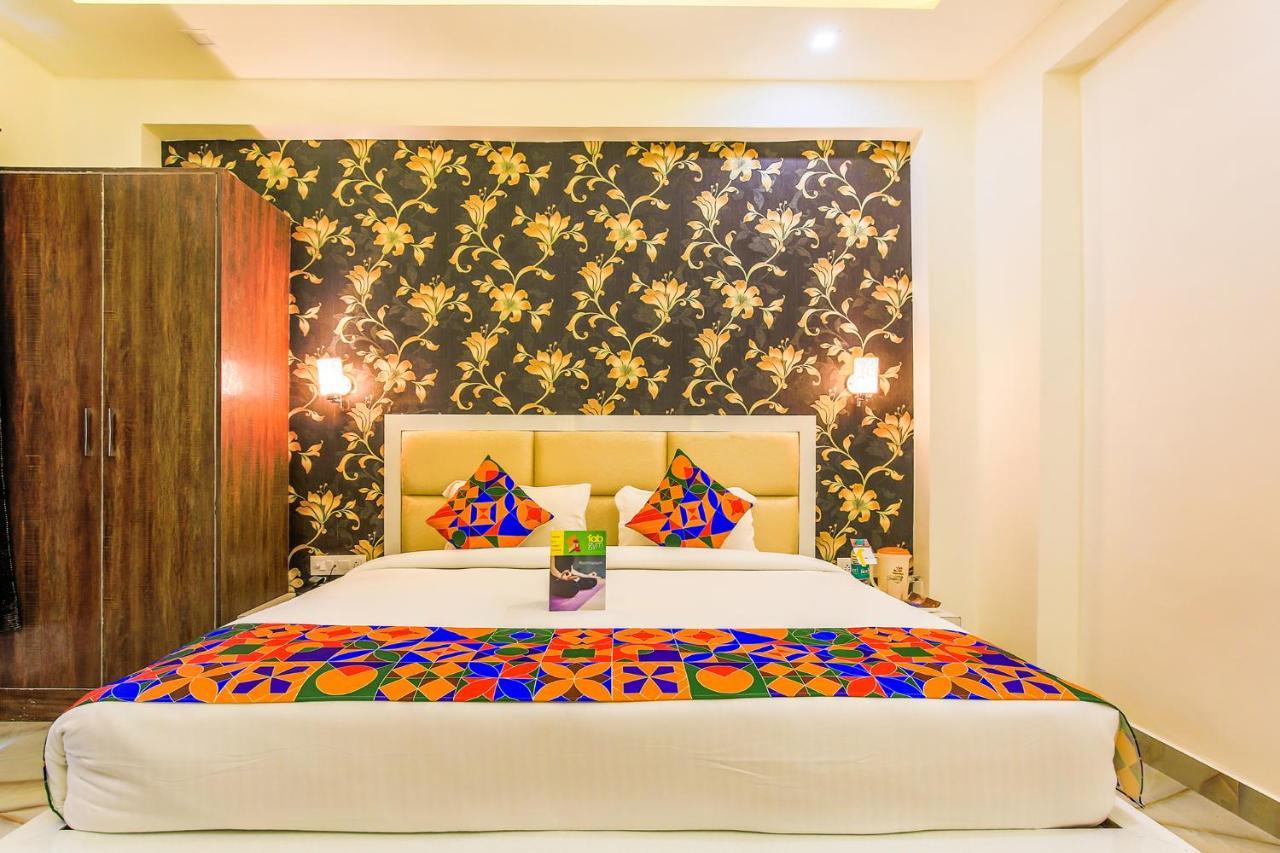 Fabhotel Star Of Taj Restobar Fatehabad Road Агра Екстер'єр фото