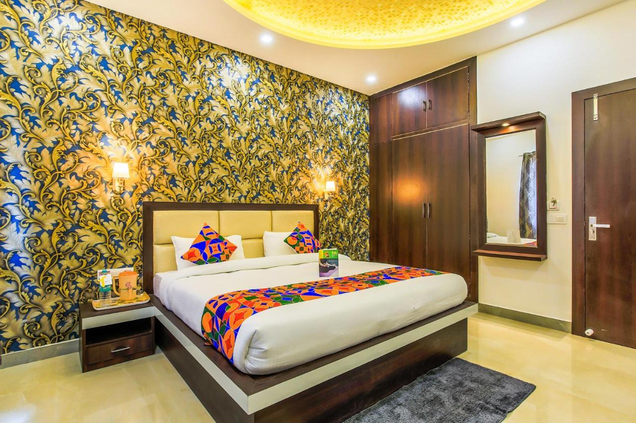 Fabhotel Star Of Taj Restobar Fatehabad Road Агра Екстер'єр фото